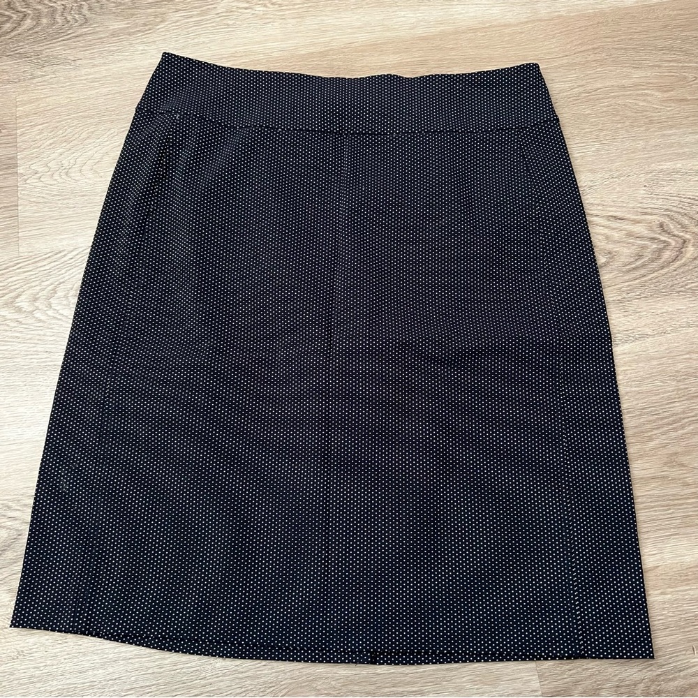 Nic+Zoe Black and White Small Polka Dot Pencil Skirt - Size 8